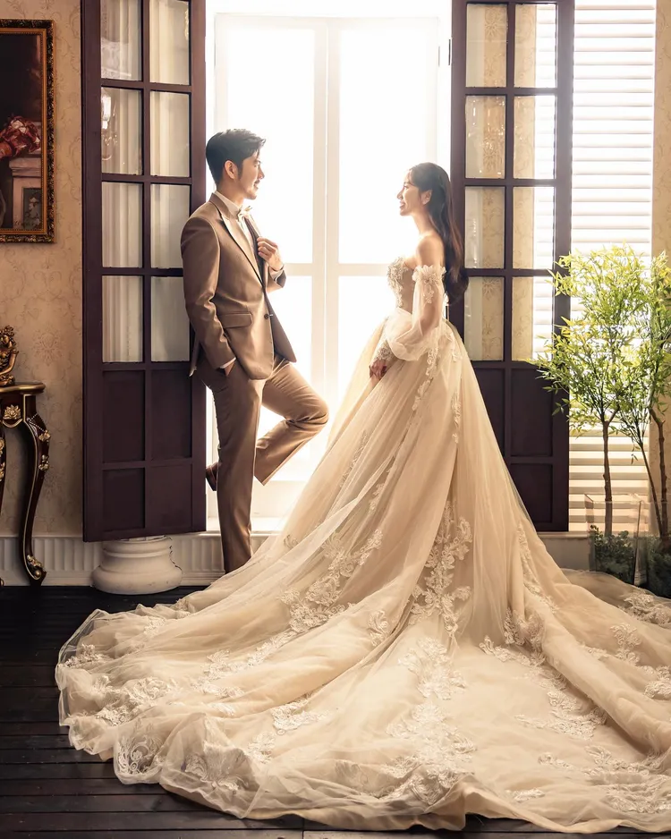 女星Apple嫁帥醫！翻攝Apple臉書