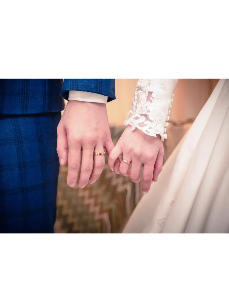 女星Apple嫁帥醫！翻攝Apple臉書