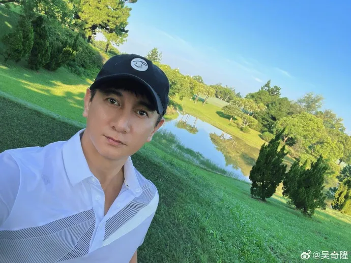 吳奇隆是徐若瑄初戀。翻攝吳奇隆微博