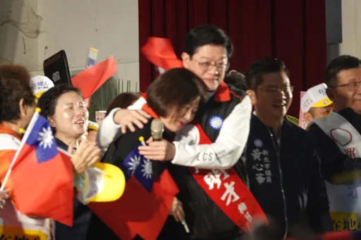 羅明才拼8連霸!喊爭取「1萬元紅包」 哽咽抱愛妻:沒她走不下去