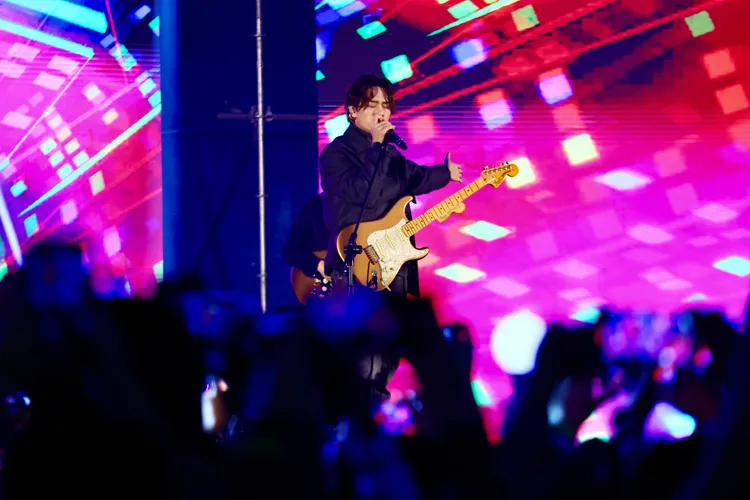 王品尾牙邀請告五人嗨翻全場。彭欣偉攝