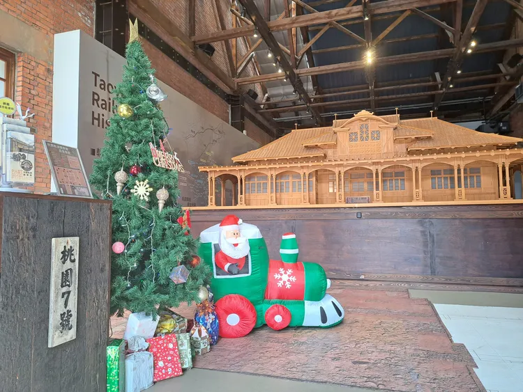 願景館內聖誕樹佈置。捷工局提供