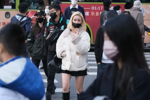 氣溫大降10℃！明天整日「越來越冷」　週末13℃冷氣團來襲