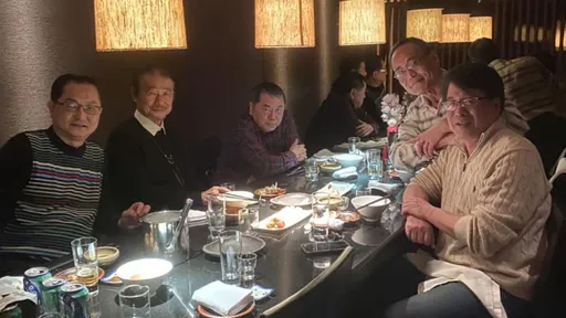 82歲施明德「肝癌病危」進加護病房 游盈隆曬合照曝近況:應可脫離險境