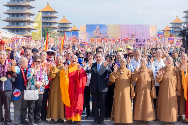 侯友宜今日前往高雄佛光山參加2023 世界神明聯誼會盛會。侯辦提供