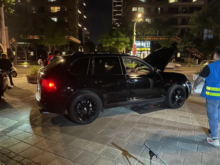 保時捷凱燕被檢測噪音超標。桃園警分局提供