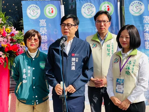 力拼高雄八席全上!陳其邁嗆:有政黨對高雄重大建設隻字不提