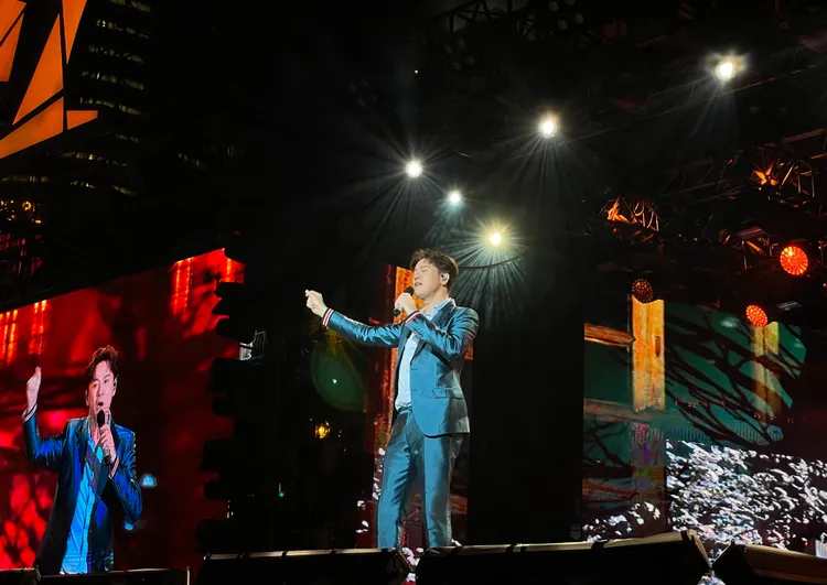 李聖傑KTV發燒情歌連發，與粉絲大合唱，網友大讚「回憶殺」好聽到耳朵懷孕。觀光局提供