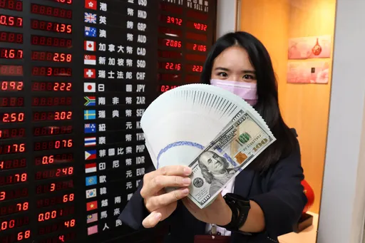 把握年底最後一波美元高利 8家銀行優惠一次看