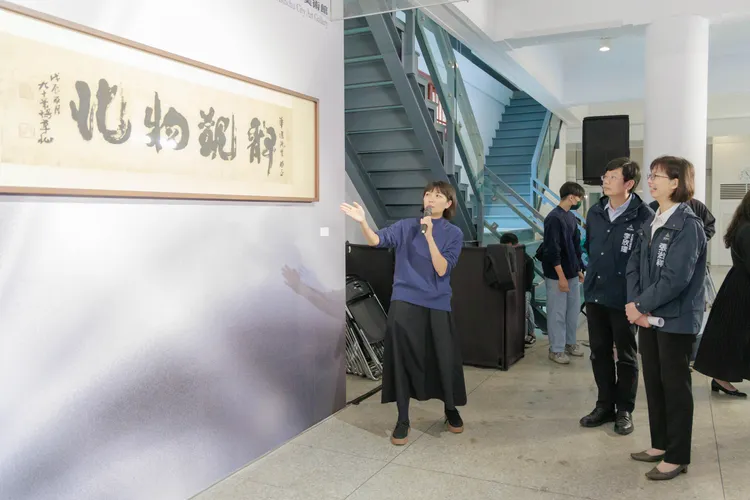 策展人楊佳璇導覽。新竹市府提供