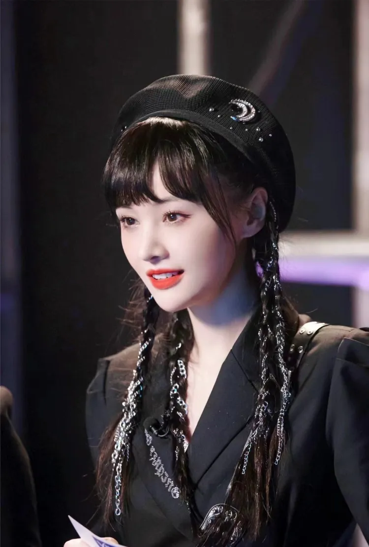 鄭爽已被退出演藝圈。翻揶楠楠自絮微博