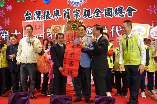 宋楚瑜參加張廖簡宗親祭祖　喻兩岸血濃於水一起拚經濟