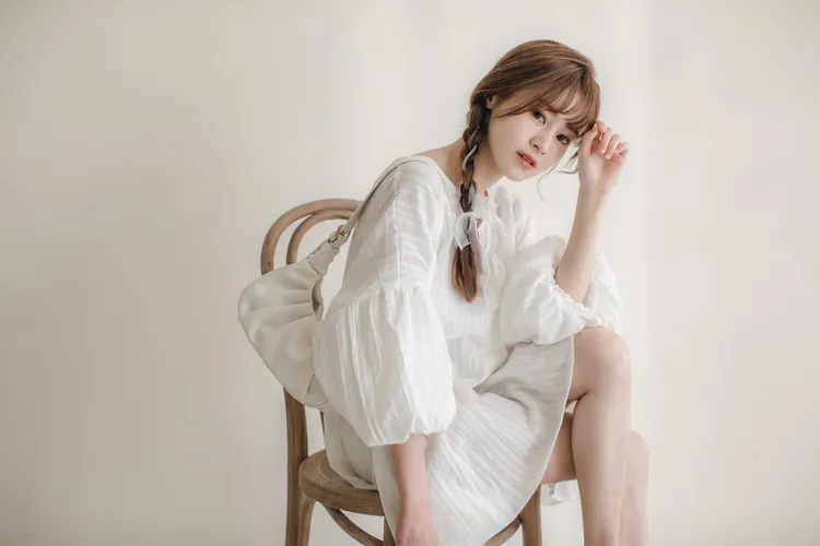 小默兒有雙靈動雙眼，不但會說話、還能撩動人心。