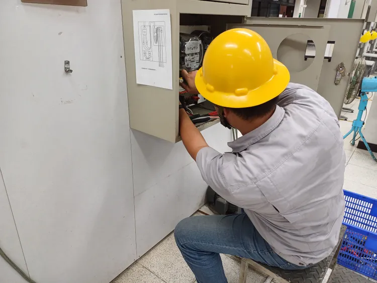 水電缺工成為近年熱門轉職行業之一。北市職能學院提供