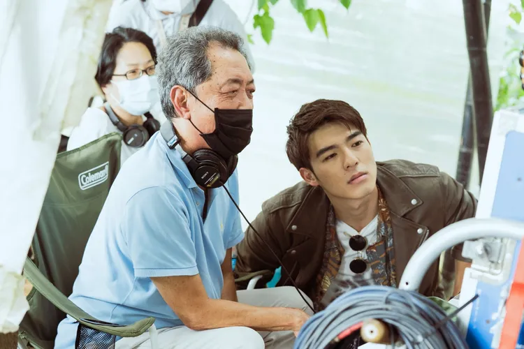 賀歲強檔電影《小子》監製朱延平（左）狂讚陳昊森是Super Star。良人行提供