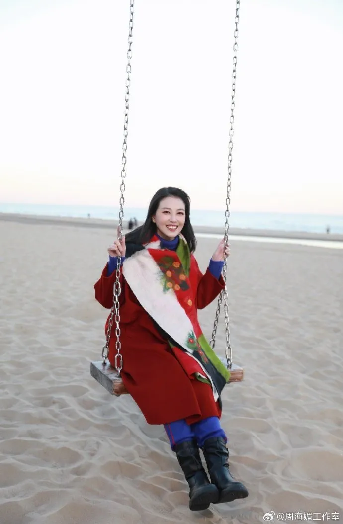 周海媚近年定居北京。翻攝周海媚工作室微博