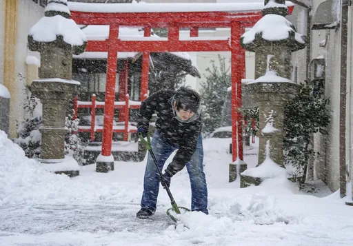 日本九州10年一度灾害级大雪 影响耶诞交通