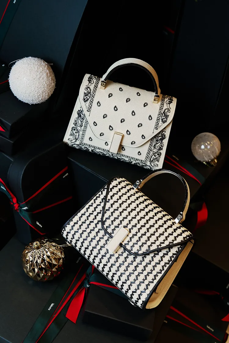 Iside包披上編織、刺綉等圖騰外衣。品牌提供