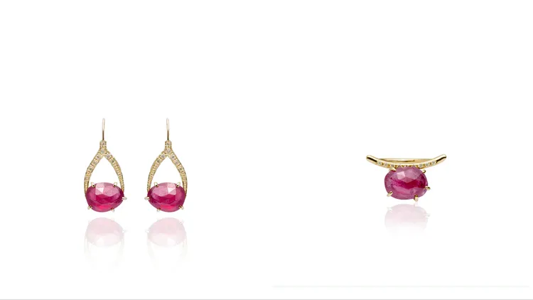 紅寶石鑽石夜色耳環（左）3萬6900元、紅寶石鑽石夜色戒指（右）2萬2500元。品牌提供