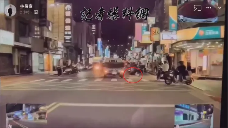 女子撞到貨車車側後反彈跌倒。翻攝自記者爆料網