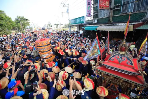 大甲媽百年首度到南部遶境會香 驚傳69人食物中毒