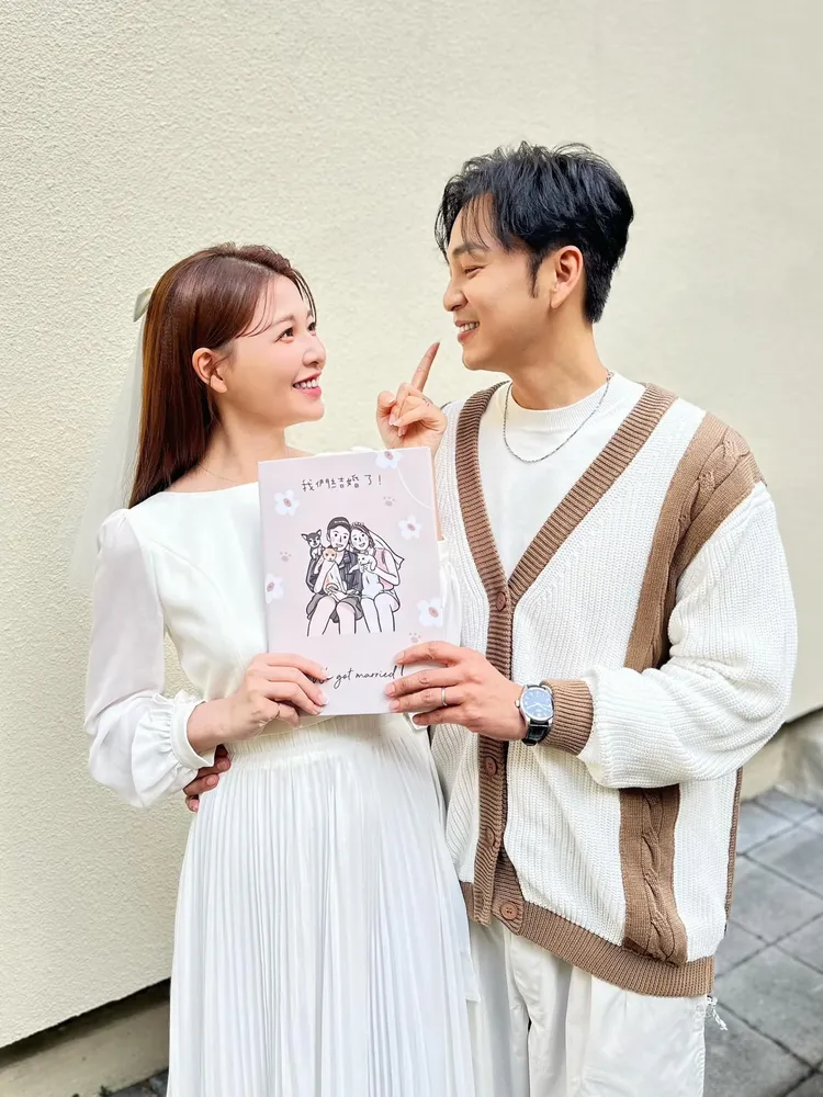 謝京穎、張書偉結婚了。翻攝臉書「張書偉shuwei」