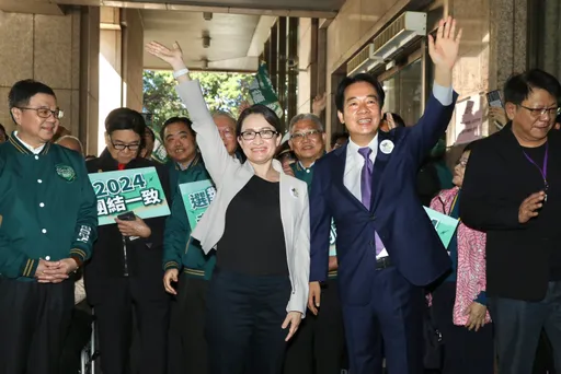 國民黨「烏賊戰」模式回來了！　綠高層示警：接下來30天「只會多不會少」