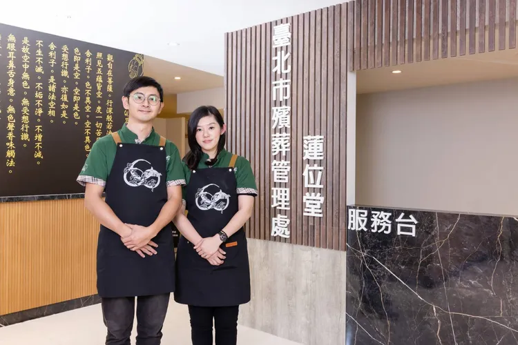 二殯景行樓12月29日起提供全新靈位牌區。殯葬處提供