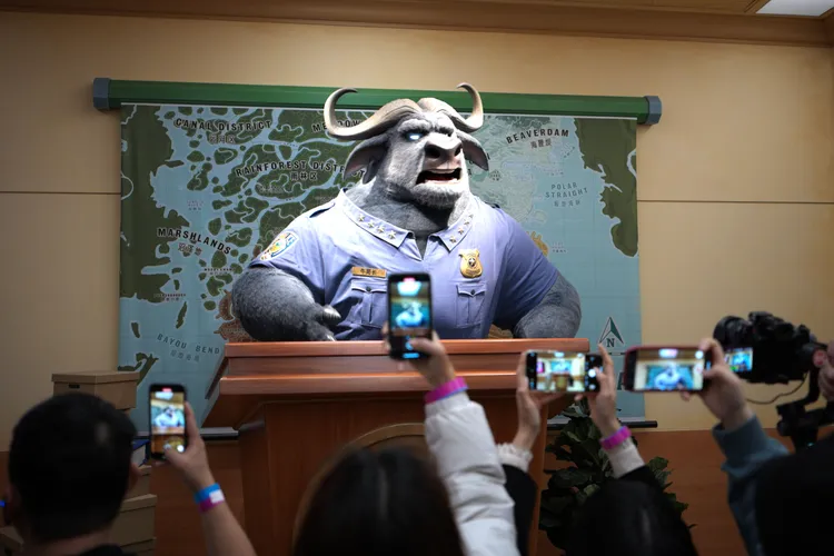 上海迪士尼「瘋狂動物城」園區20日對外開放。新華社