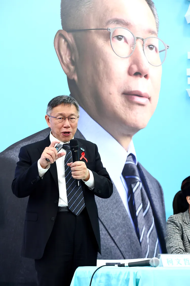 柯文哲指，這一頁翻過去，台灣終究要面對問題。彭欣偉攝