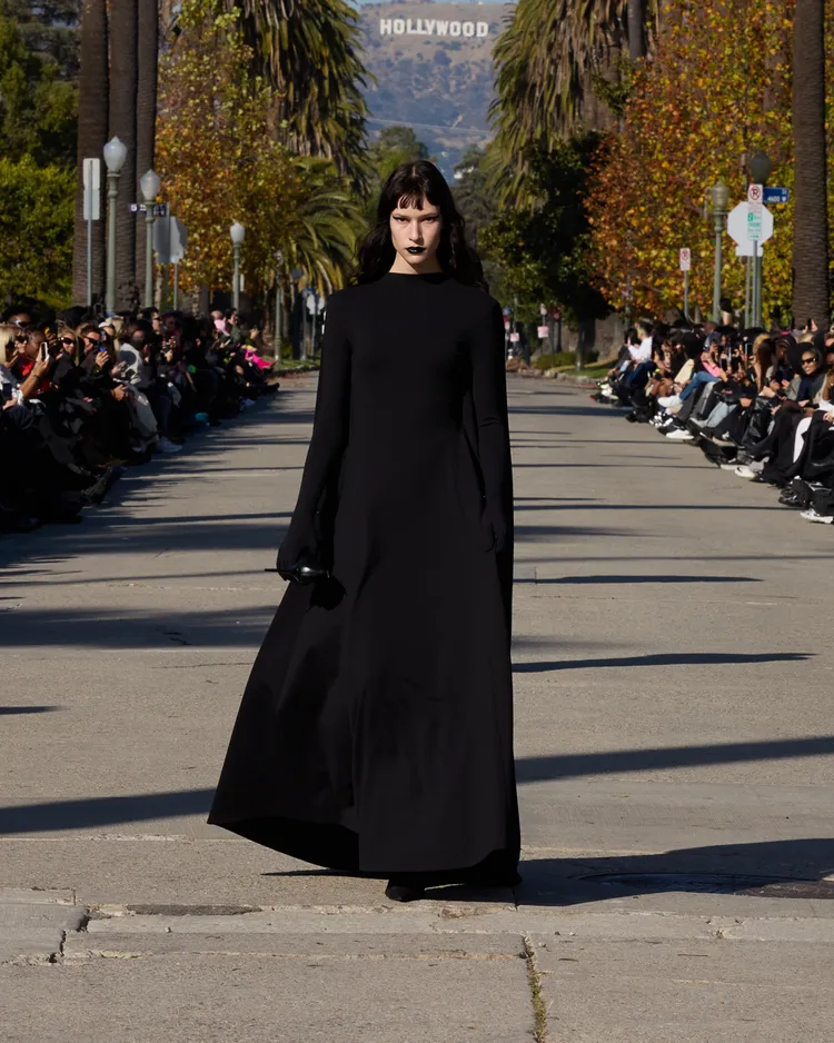 BALENCIAGA最新秋季24系列。品牌提供
