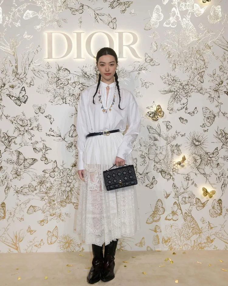 新娘子游天翼日前出席DIOR活動。翻攝游天翼IG