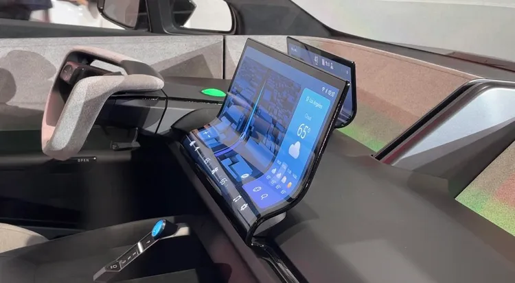 bZ Compact SUV Concept車艙採用以駕駛者為中心的一體化設計，展現極簡數位化風格，內飾與座椅採環保再生材料製成。林浩昇攝