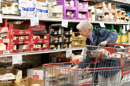 11月美國PCE年增2.6% 通膨加速降溫