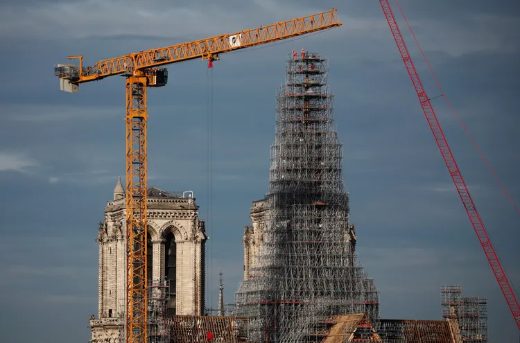 法國力拼在2024年底完成修復工程，重新開放。路透社