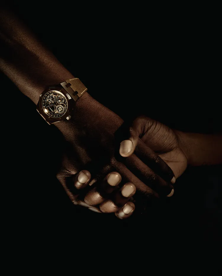 AP與Cactus Jack攜手打造的Royal Oak皇家橡樹系列鏤空萬年曆限量腕錶。品牌提供