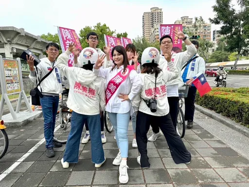 力挺立委候選人陳美雅 資深主持人田文仲邀群星高雄開唱