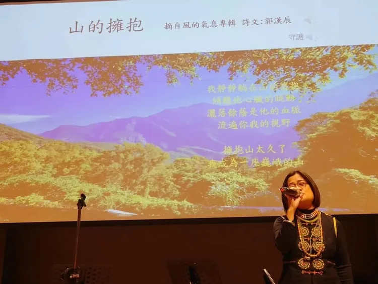 《屏東文學史》今日新書發表。屏大提供