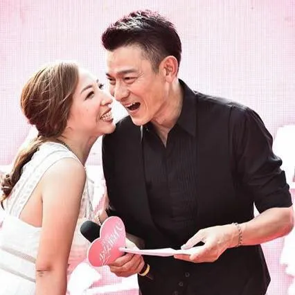 陳玉珊臉書頭像是她與劉德華合照。翻攝陳玉珊臉書