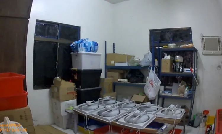 警方查獲製毒工具。翻攝畫面