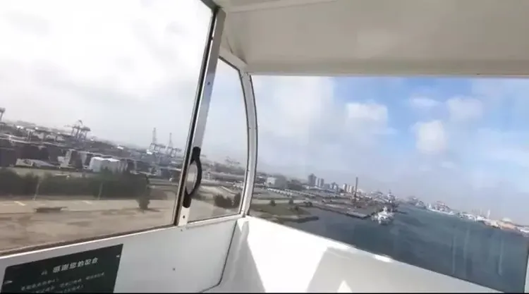 台中海線1家商場的摩天輪被人拍攝春宮片，影片還刻意帶入台中港海景。翻攝網路