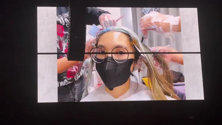 楊丞琳舉辦北京場前補染頭髮。翻攝楊丞琳資訊微博