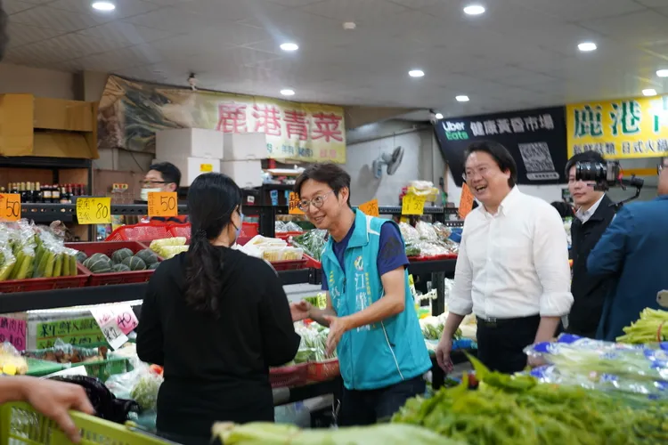 內政部長林右昌南下台中替江肇國輔選。翻攝畫面