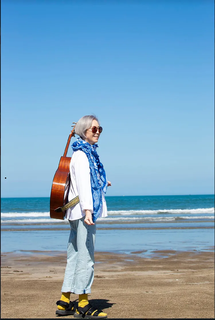 熊美玲將黃鶯鶯暢銷曲《哭砂》填台語詞，《秋離》以先生之名。創客音樂工作室提供