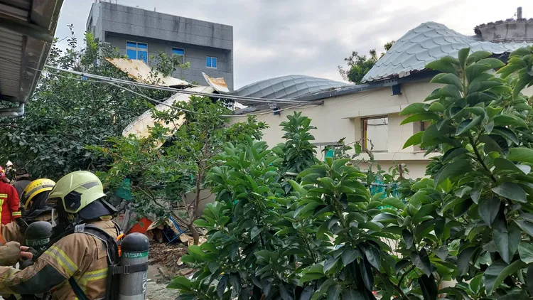 警消初步研判應為煮食不慎引發氣爆意外。讀者提供