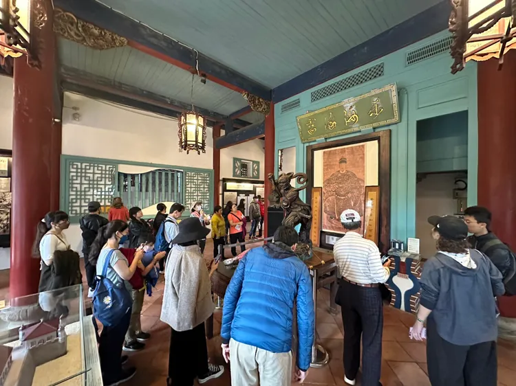 赤崁樓也有許多人造訪。市府提供