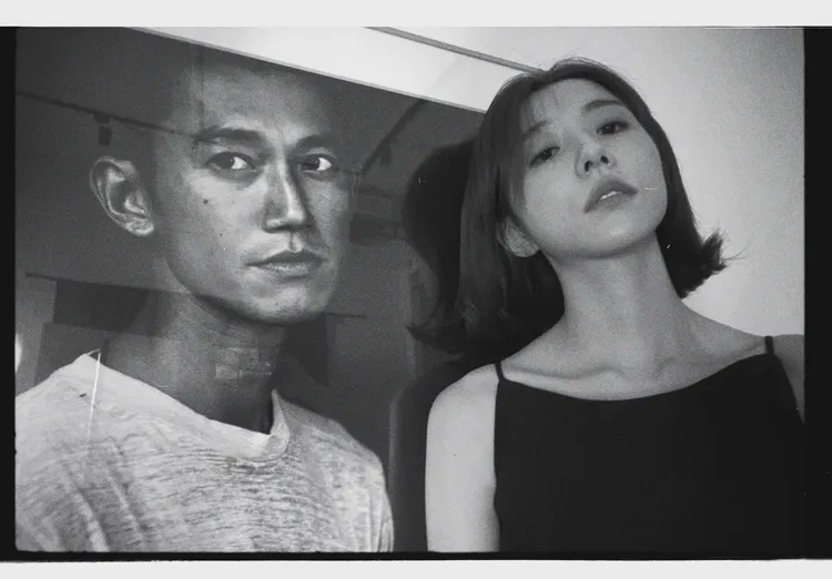 邵雨薇（右）去年已離開長期合作的經紀公司「多曼尼」當自己的老闆。翻攝邵雨薇臉書