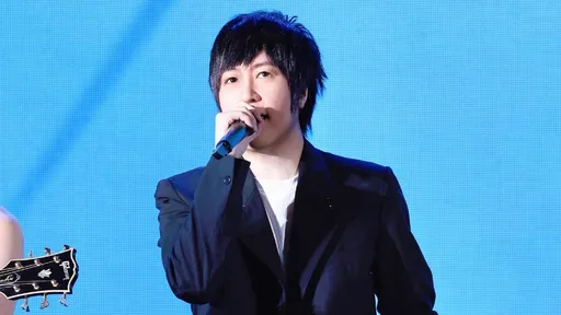 阿信假唱风波缠身发声了 生日许8字愿望搞哭五迷