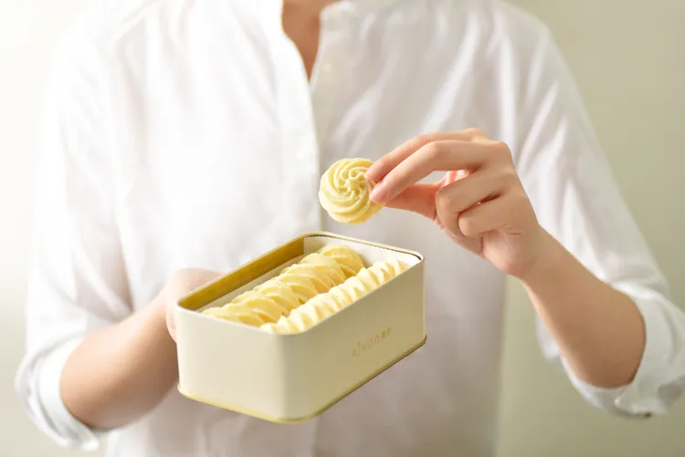 禮坊30年來初心不變，堅持嚴選在地好食材與頂級原料，在傳統製餅工藝中，融入法式手工甜點技術推陳出新。宏亞食品提供