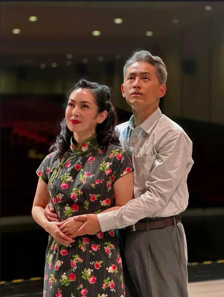 蔡燦得在《平如美棠》與王柏森扮演夫妻。果陀劇場提供
